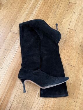 Manolo Blahnik Black Suede Knee-High Pointed-Toe Stiletto Boots